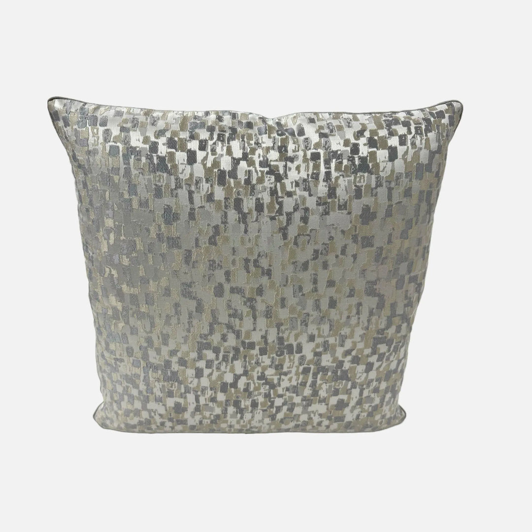 Jane Churchill - Batali in Silver
