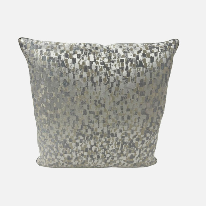 Jane Churchill - Batali in Silver
