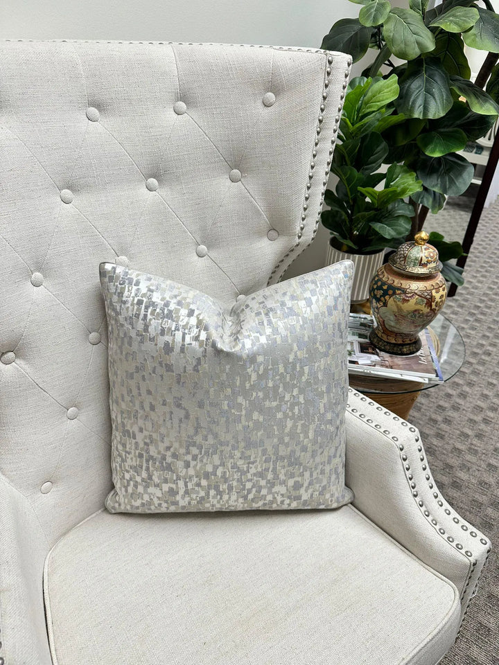 Jane Churchill - Batali in Silver