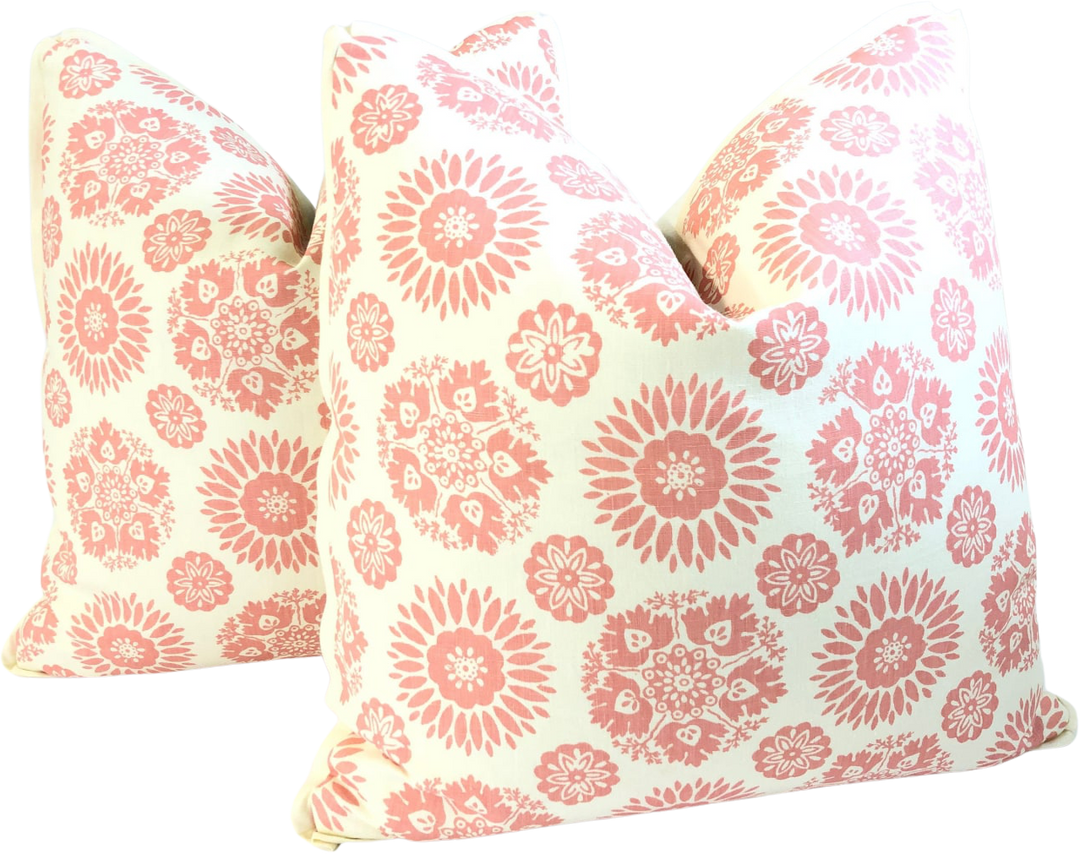 Kathryn M. Ireland, Lola